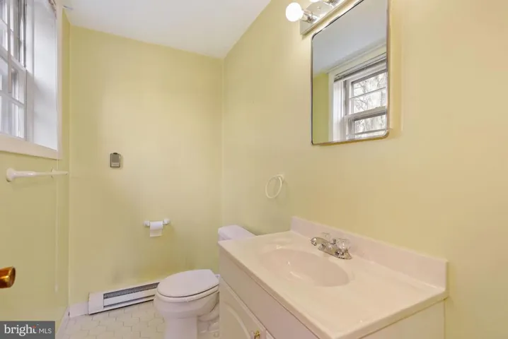 16 Jefferson Dr, Sterling, Virginia 20165