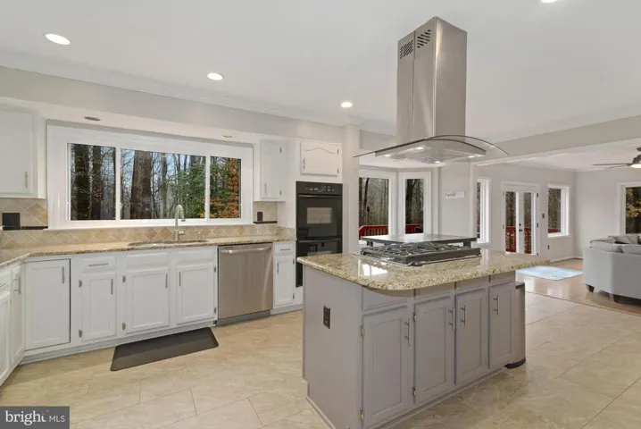 7502 S Valley Dr, Fairfax Station, Virginia 22039