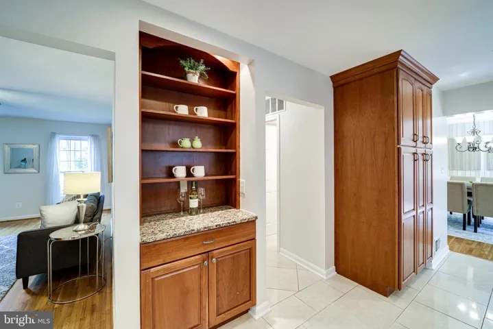 6117 Larstan Dr, Alexandria, Virginia 22312