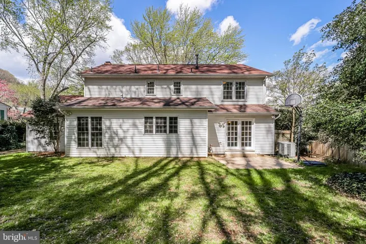 6117 Larstan Dr, Alexandria, Virginia 22312