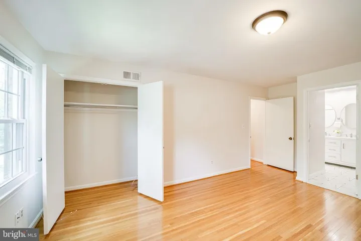 6117 Larstan Dr, Alexandria, Virginia 22312
