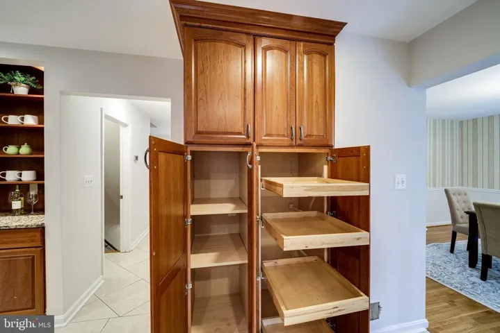 6117 Larstan Dr, Alexandria, Virginia 22312