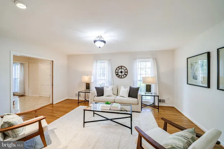 6117 Larstan Dr, Alexandria, Virginia 22312