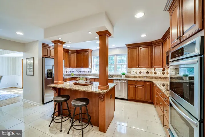 6117 Larstan Dr, Alexandria, Virginia 22312
