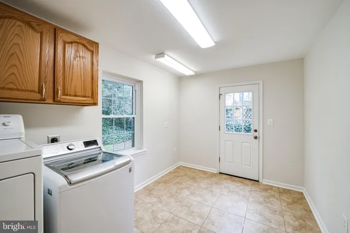 6117 Larstan Dr, Alexandria, Virginia 22312
