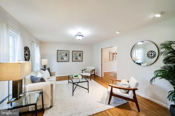 6117 Larstan Dr, Alexandria, Virginia 22312