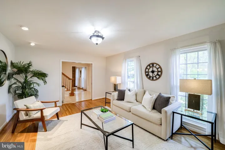 6117 Larstan Dr, Alexandria, Virginia 22312