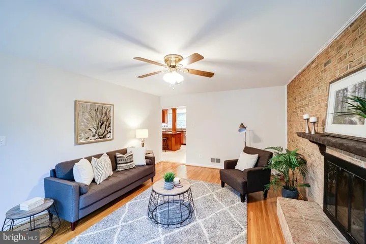 6117 Larstan Dr, Alexandria, Virginia 22312