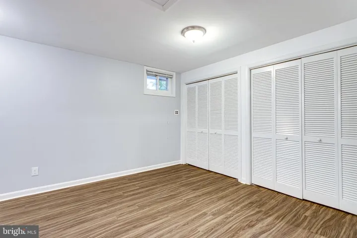 7187 Lake Cove Dr, Alexandria, Virginia 22315