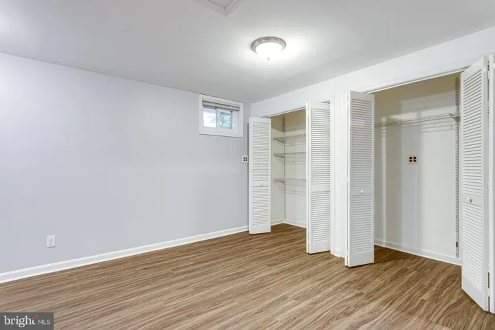 7187 Lake Cove Dr, Alexandria, Virginia 22315
