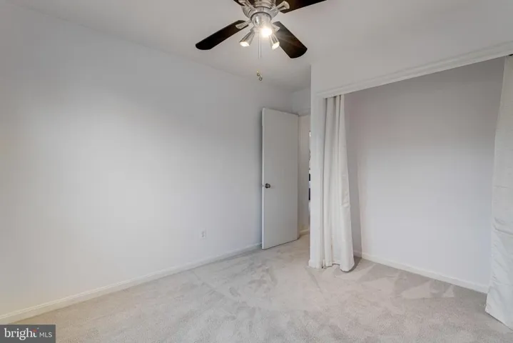 7187 Lake Cove Dr, Alexandria, Virginia 22315
