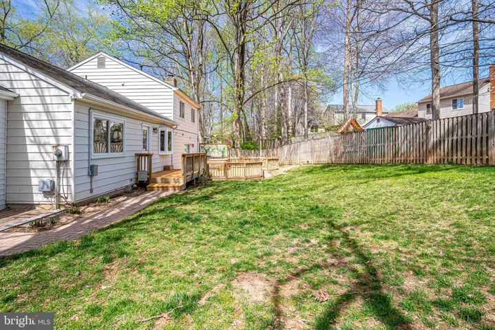 5924 Crossin Ct, Burke, Virginia 22015
