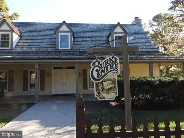 5924 Crossin Ct, Burke, Virginia 22015