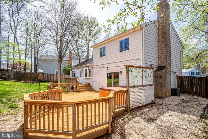 5924 Crossin Ct, Burke, Virginia 22015