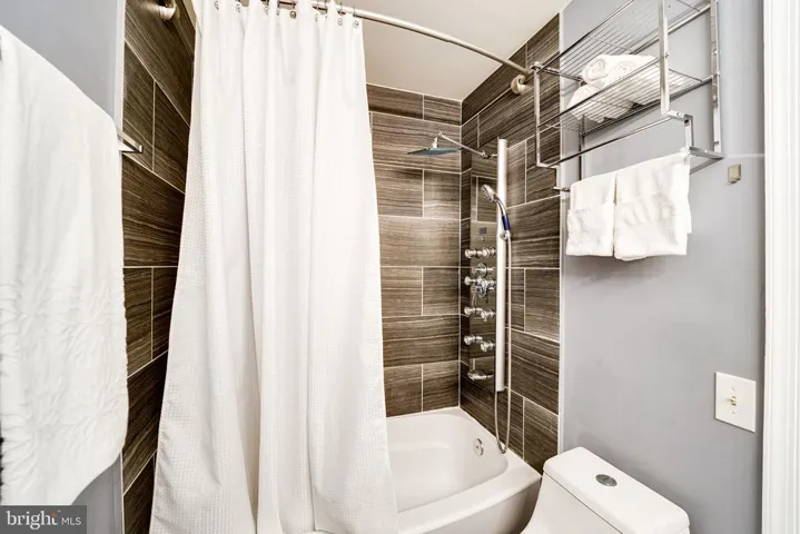 7219 Parsons Ct, Alexandria, Virginia 22306