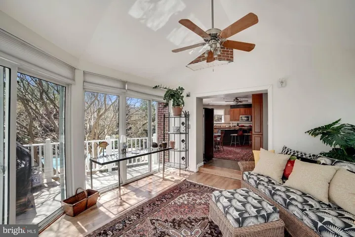 7617 Helena Dr, Falls Church, Virginia 22043