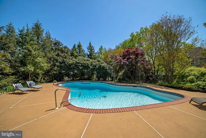 7617 Helena Dr, Falls Church, Virginia 22043