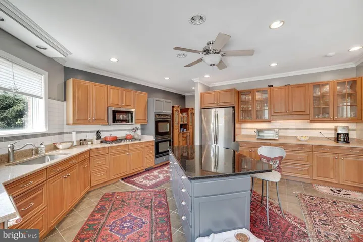 7617 Helena Dr, Falls Church, Virginia 22043