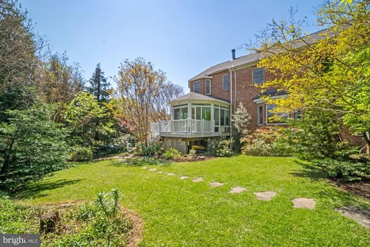 7617 Helena Dr, Falls Church, Virginia 22043