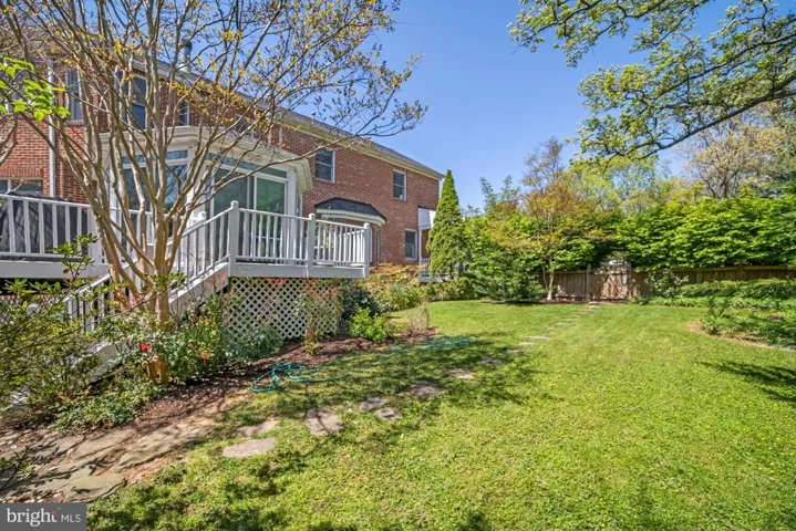 7617 Helena Dr, Falls Church, Virginia 22043