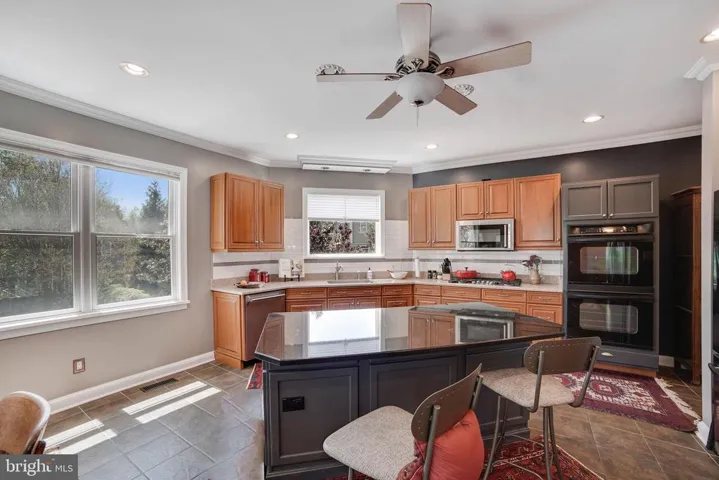 7617 Helena Dr, Falls Church, Virginia 22043