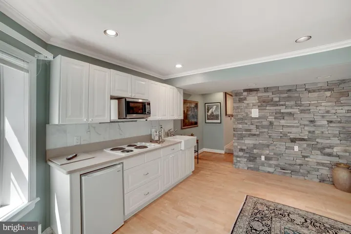 7617 Helena Dr, Falls Church, Virginia 22043