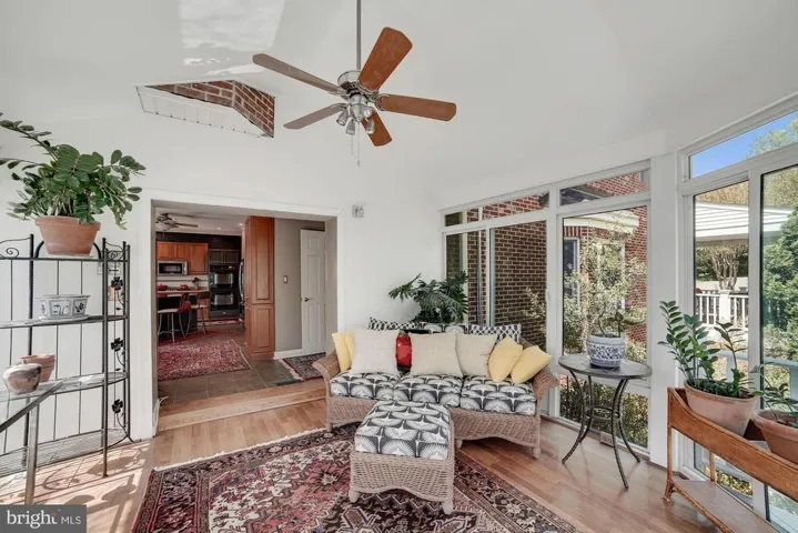 7617 Helena Dr, Falls Church, Virginia 22043
