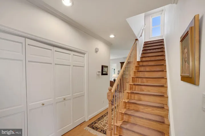 7617 Helena Dr, Falls Church, Virginia 22043