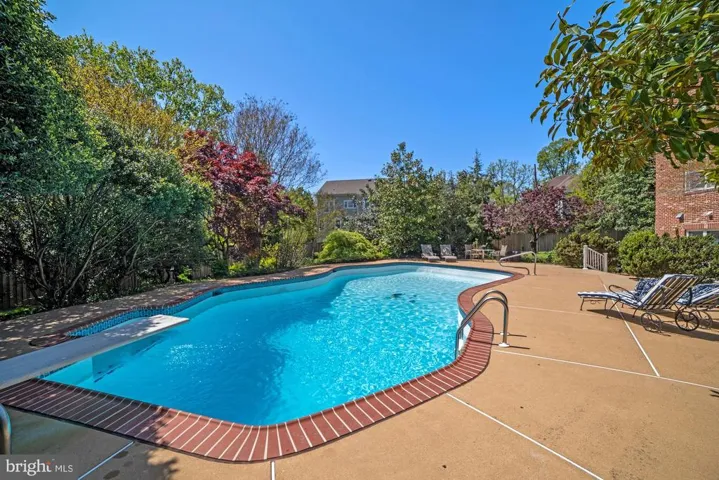 7617 Helena Dr, Falls Church, Virginia 22043