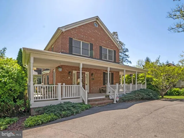 7617 Helena Dr, Falls Church, Virginia 22043