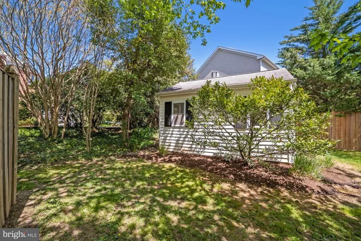 7617 Helena Dr, Falls Church, Virginia 22043