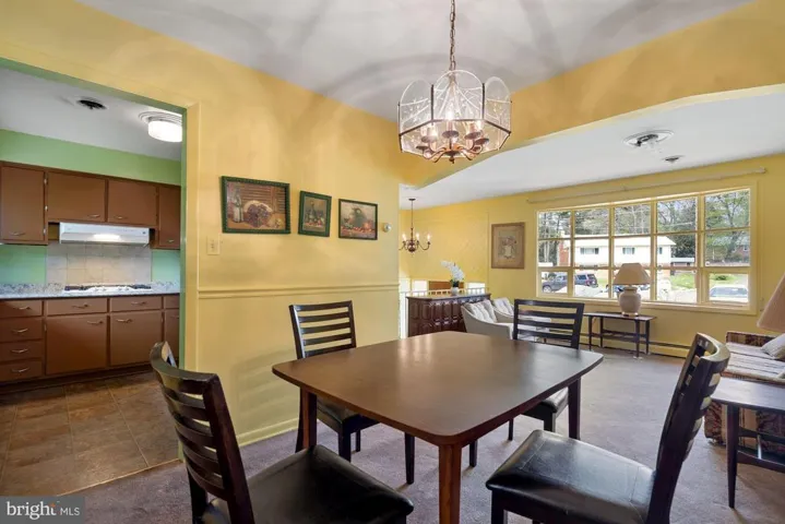 2534 Roswell Ct, Falls Church, Virginia 22043