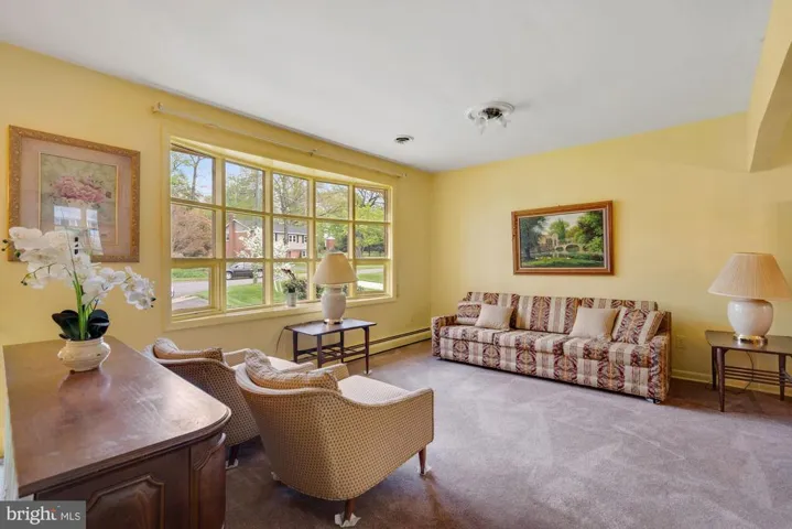 2534 Roswell Ct, Falls Church, Virginia 22043