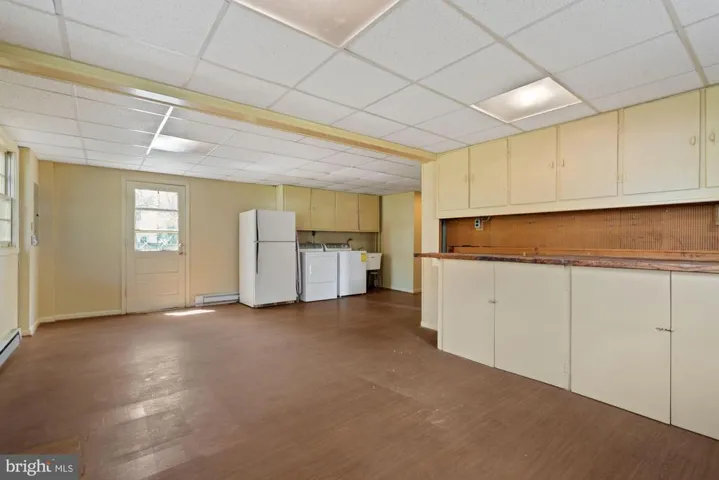 2534 Roswell Ct, Falls Church, Virginia 22043