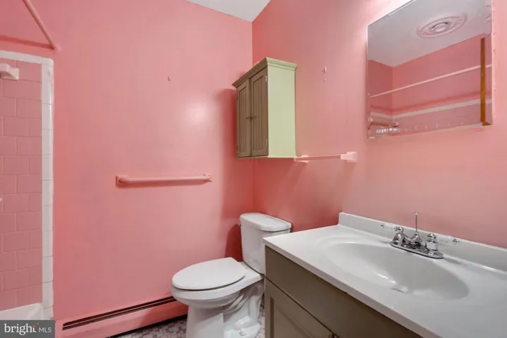 2534 Roswell Ct, Falls Church, Virginia 22043