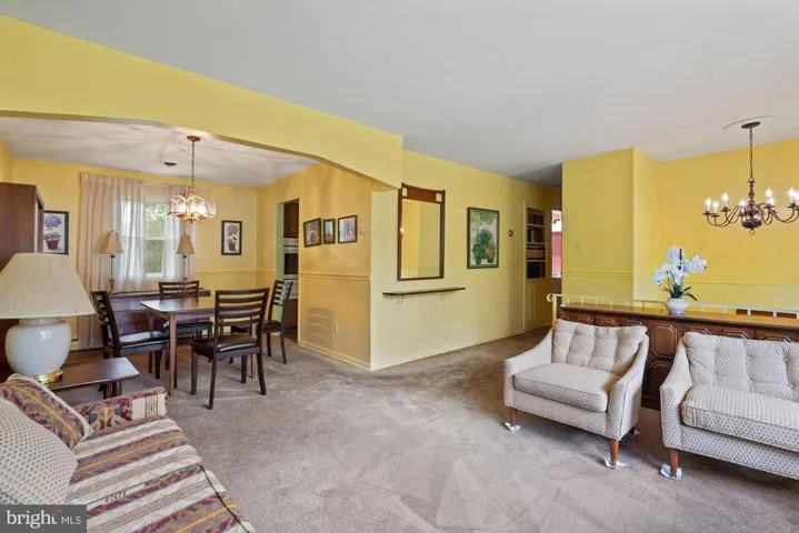2534 Roswell Ct, Falls Church, Virginia 22043
