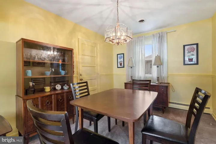2534 Roswell Ct, Falls Church, Virginia 22043