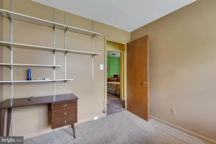 2534 Roswell Ct, Falls Church, Virginia 22043