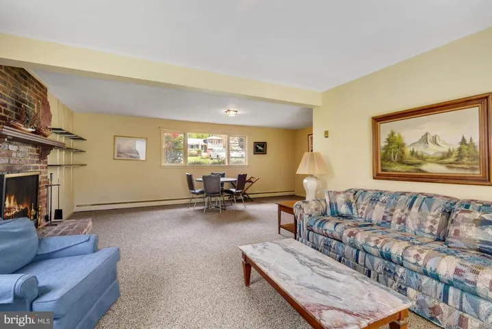 2534 Roswell Ct, Falls Church, Virginia 22043