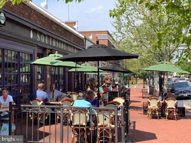 6631 Wakefield Dr #702, Alexandria, Virginia 22307