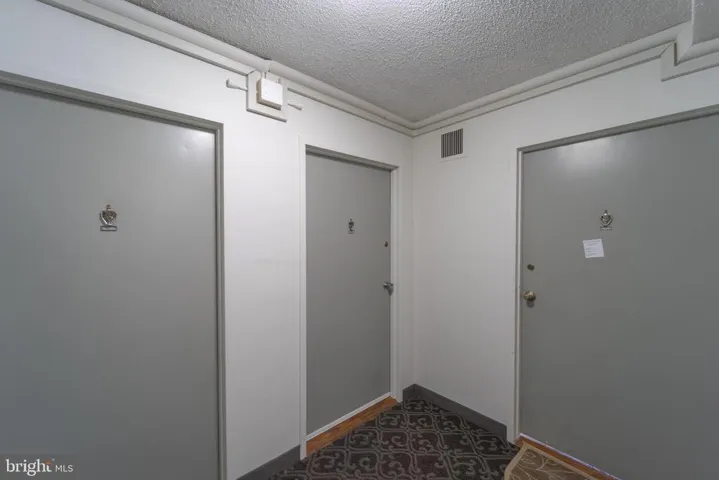 6631 Wakefield Dr #702, Alexandria, Virginia 22307