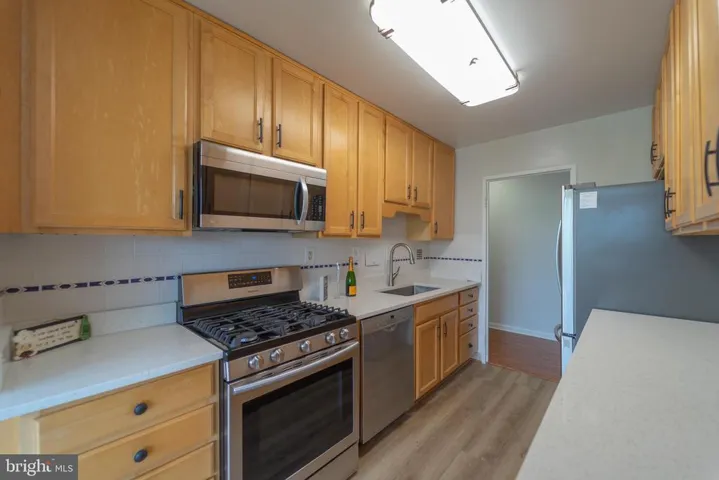 6631 Wakefield Dr #702, Alexandria, Virginia 22307