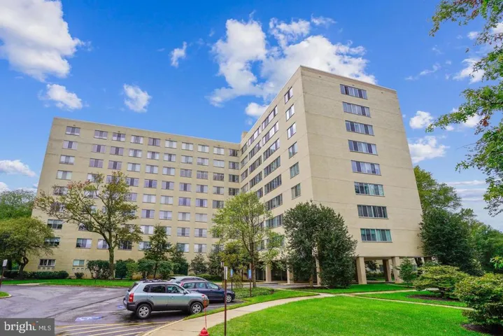 6631 Wakefield Dr #702, Alexandria, Virginia 22307
