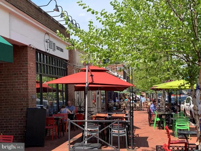 6631 Wakefield Dr #702, Alexandria, Virginia 22307