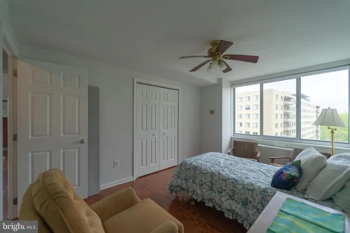 6631 Wakefield Dr #702, Alexandria, Virginia 22307