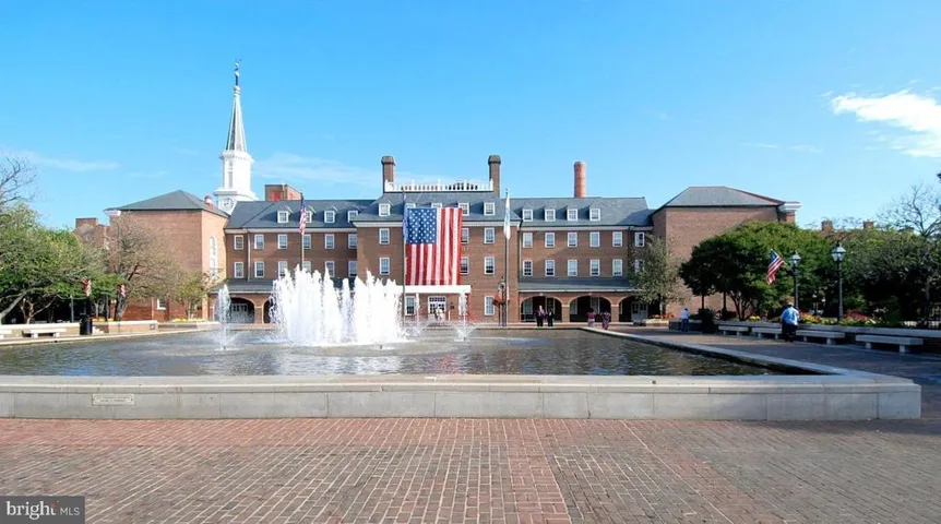 6631 Wakefield Dr #702, Alexandria, Virginia 22307