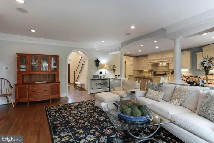 3818 N Randolph Ct, Arlington, Virginia 22207