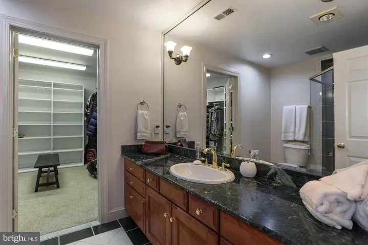 3818 N Randolph Ct, Arlington, Virginia 22207