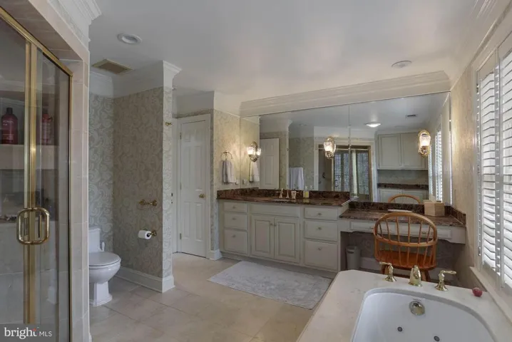 3818 N Randolph Ct, Arlington, Virginia 22207
