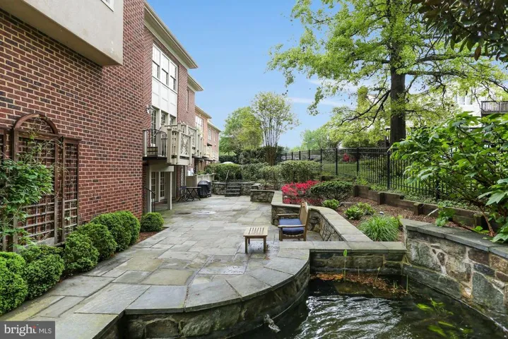 3818 N Randolph Ct, Arlington, Virginia 22207